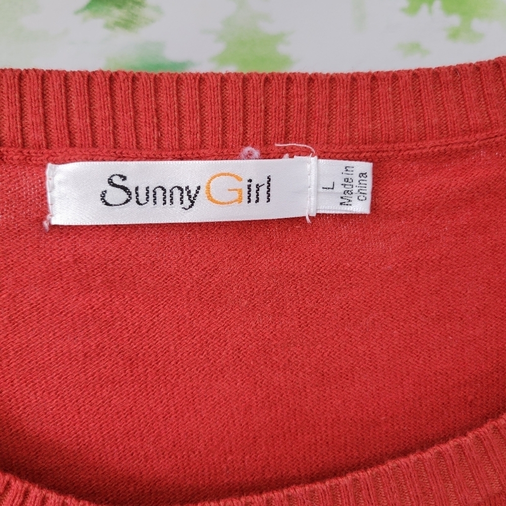 Two Sweaters Bundle. - Picture 6 of 10